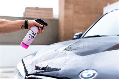 Car wash without water using black magic ceramic formula